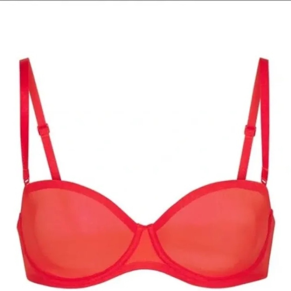 SKIMS Ultra fine mesh scoop bra red 42B and 38A BNWT